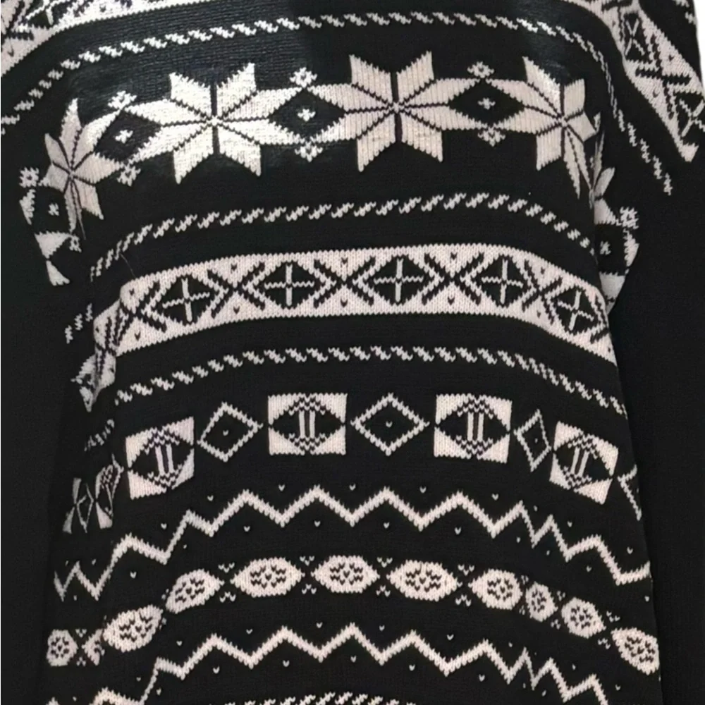 Weatherproof Christmas Sweater-Geometric Snowflake Design-Black/White Large - Picture 3 of 4